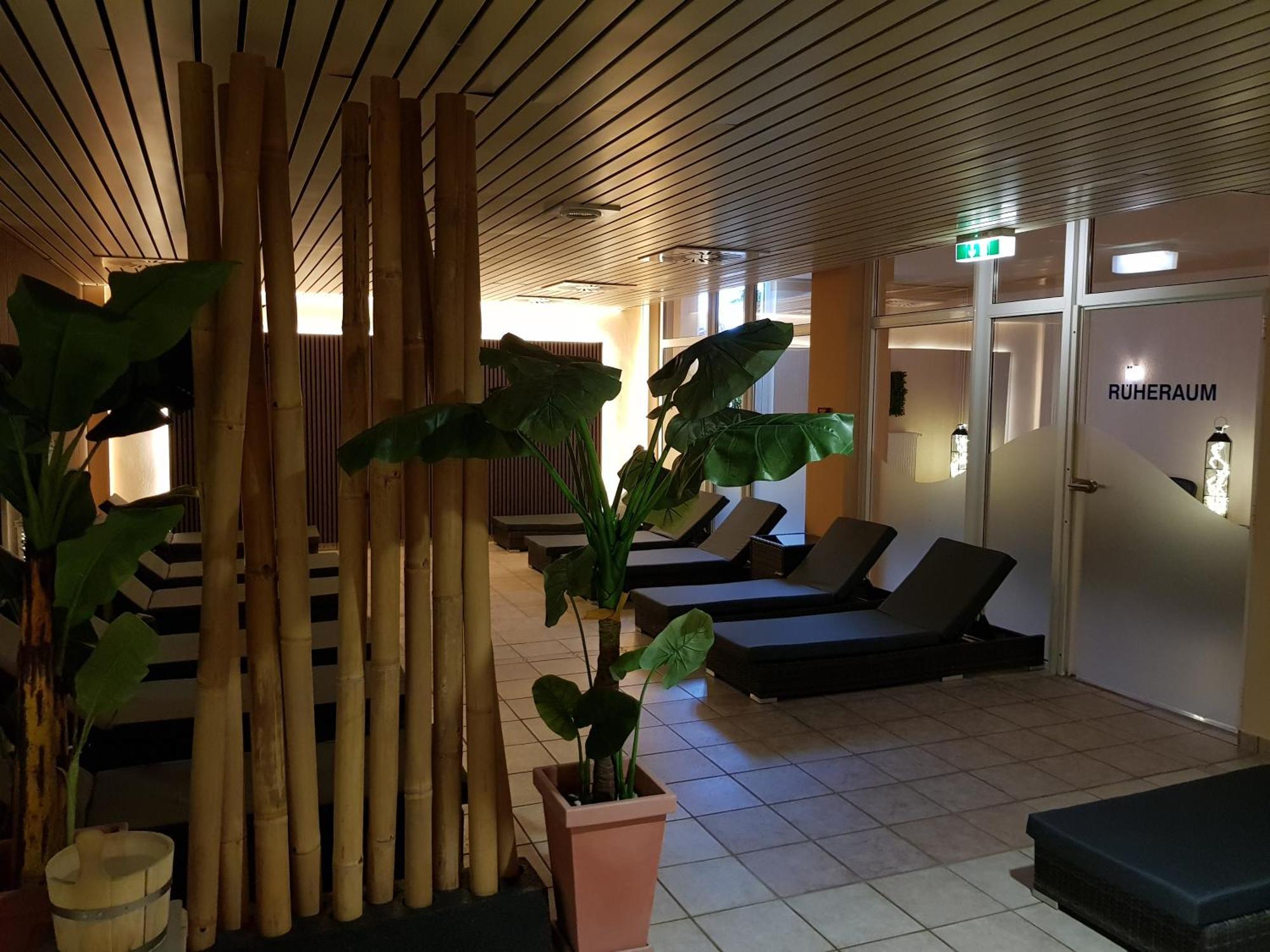 Hotel Sportwelt Radeberg Esterno foto