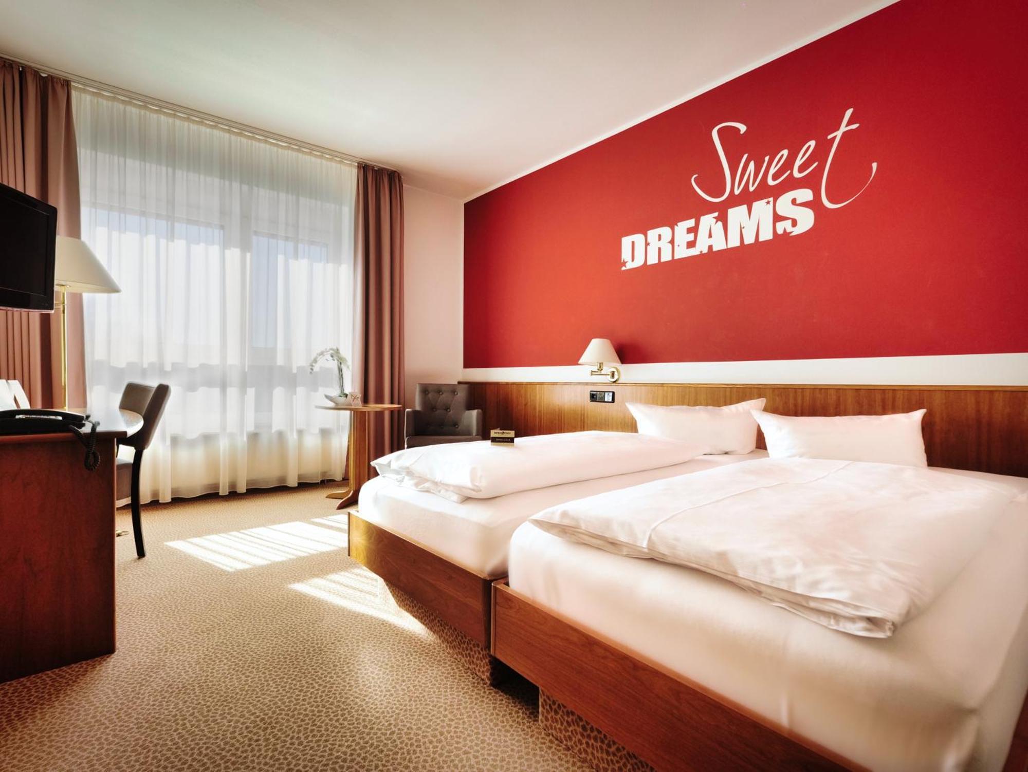 Hotel Sportwelt Radeberg Esterno foto