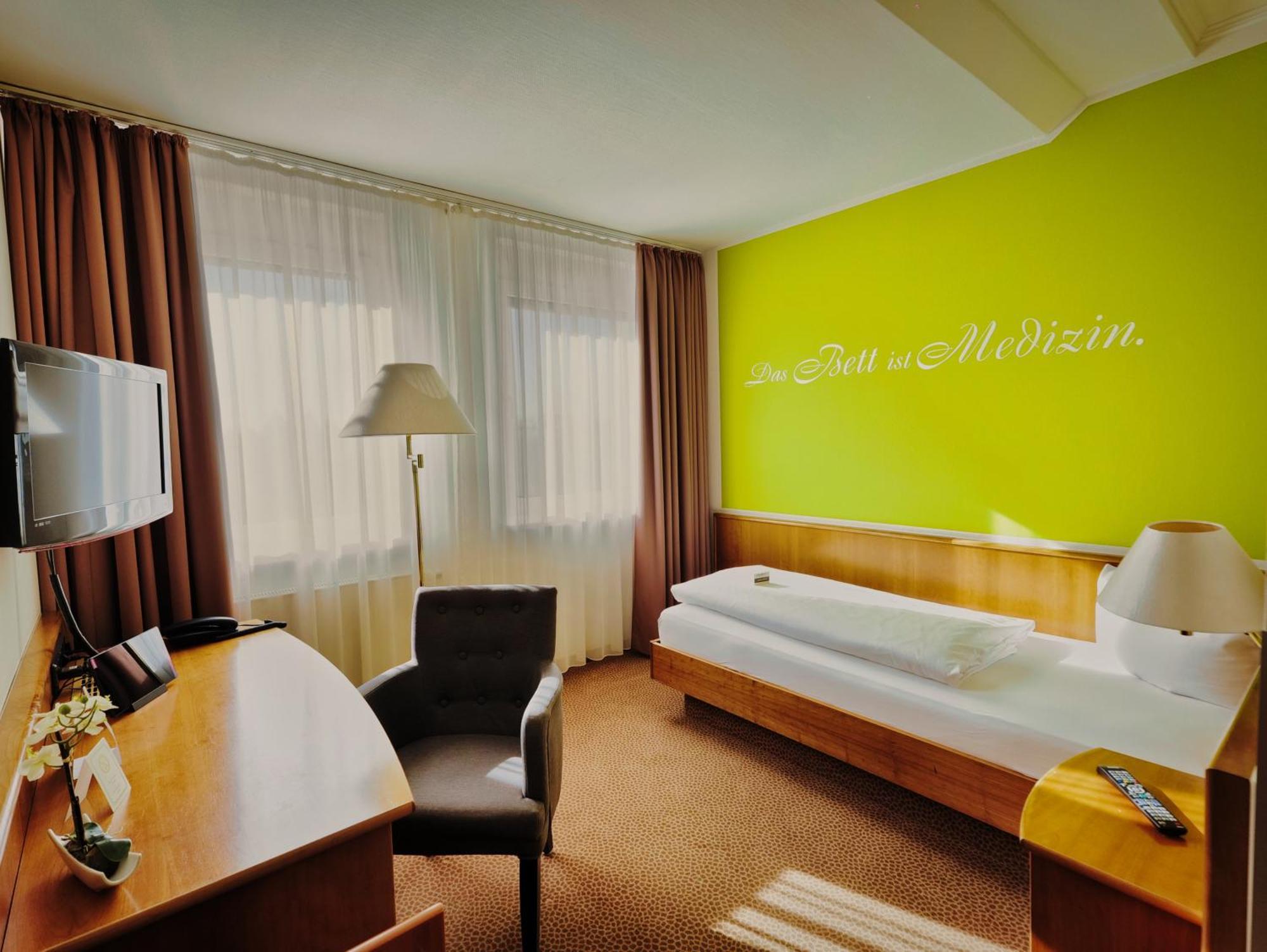 Hotel Sportwelt Radeberg Esterno foto